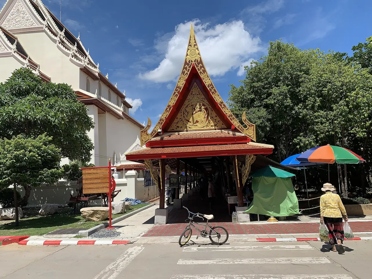 ภาพประกอบ อ่างทอง: ไปอ่างทอง รถทัวร์ รถยนต์ จากกรุงเทพฯ แผนเที่ยว 1-2 วัน