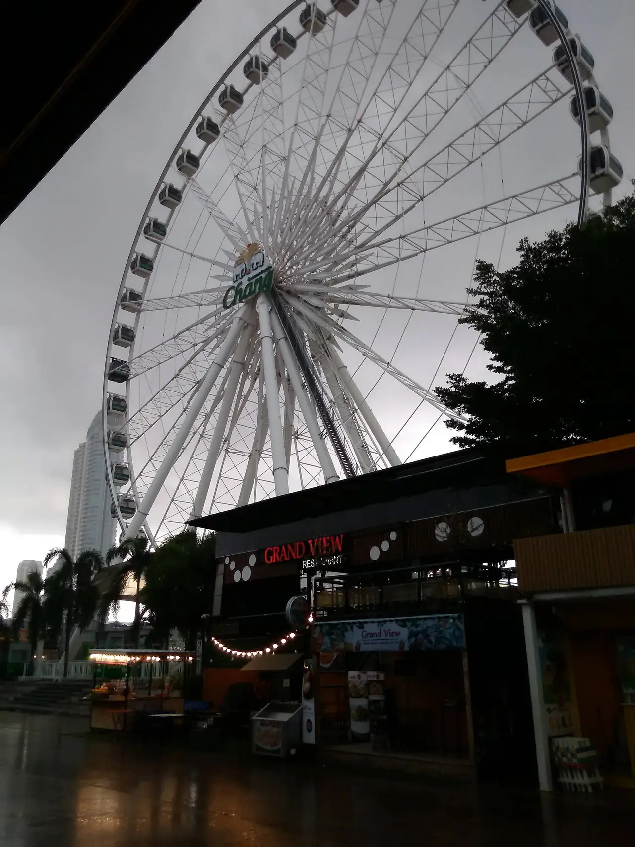 The Asiatique Sky Ferris wheel by day, Asiatique The Riverfront