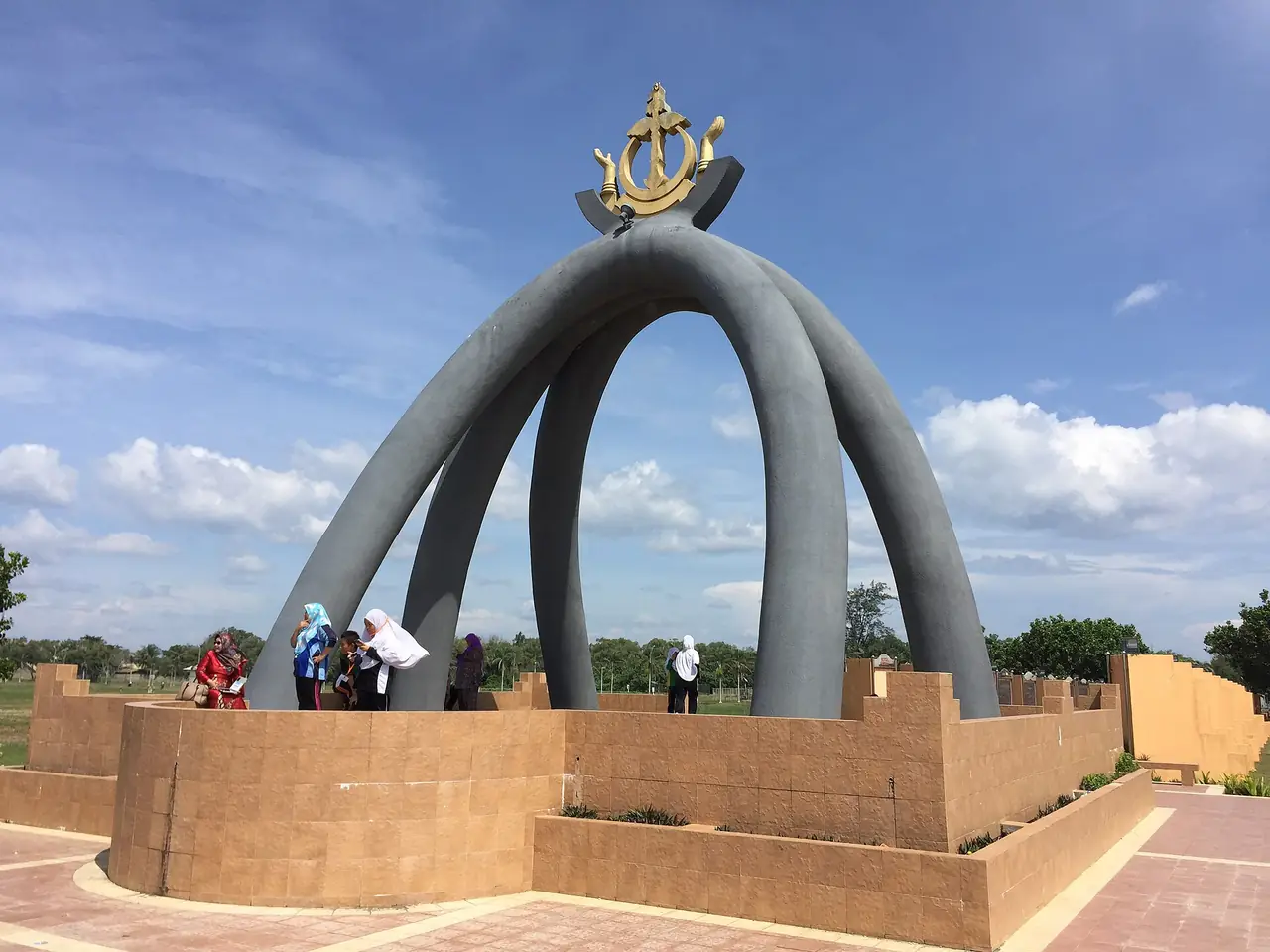 ภาพประกอบ บรูไน: เที่ยวเซเรีย เบไลต์ ตูตง บรูไน 2569 ถังน้ำมัน ลิงจมูกยาว