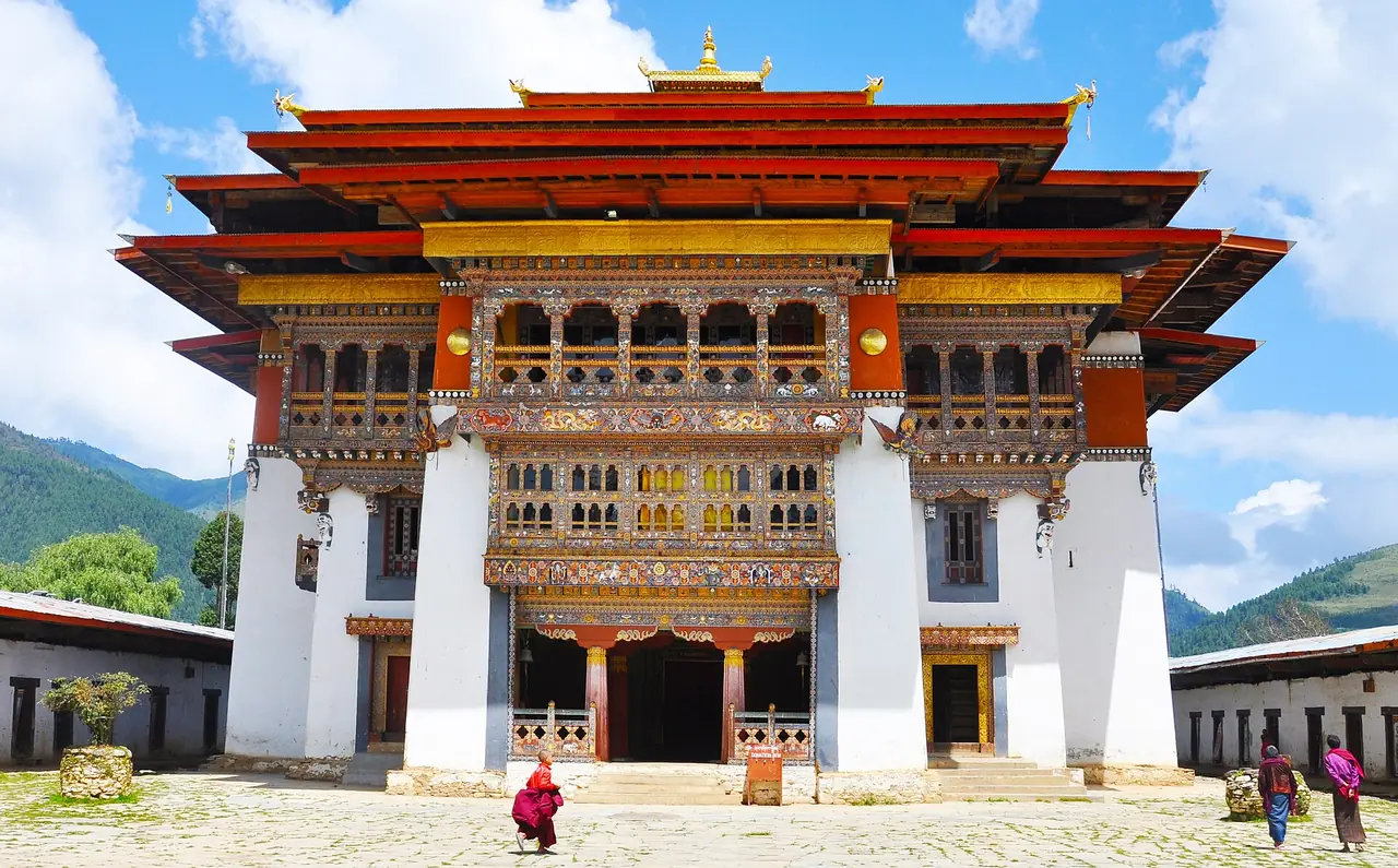 วัดแกงเตย์ (Gangtey Gompa) ในหุบเขาโพบจิกา ที่จัดเซชูและเทศกาลนกกระเรียนคอดำ