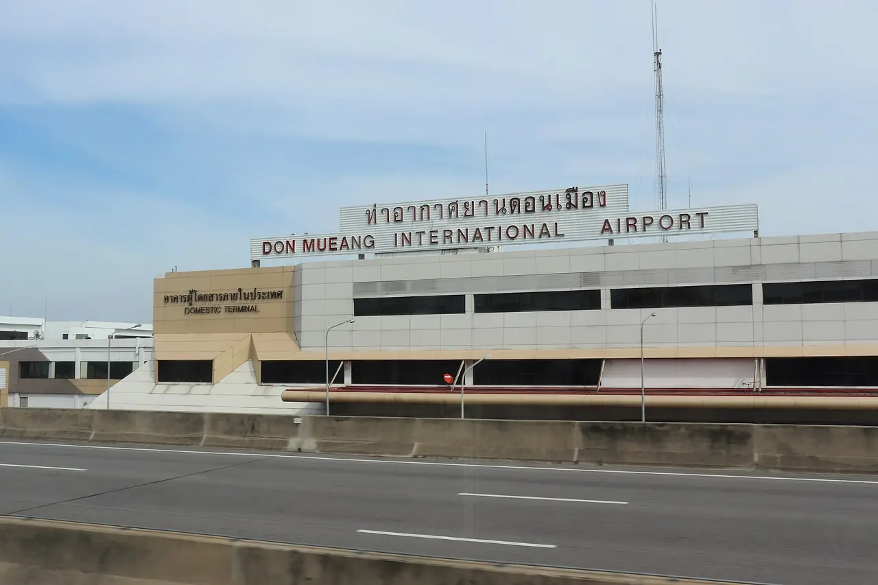 อาคารผู้โดยสารหลัง 2 ท่าอากาศยานดอนเมือง ต้นทางเที่ยวบินในประเทศหลายสาย