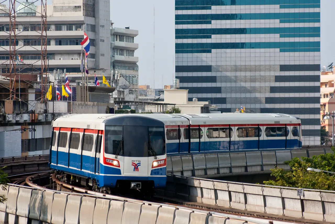 ภาพประกอบ กรุงเทพฯ: คู่มือขึ้น BTS MRT กรุงเทพ: ค่าโดยสาร บัตร เวลาเปิด