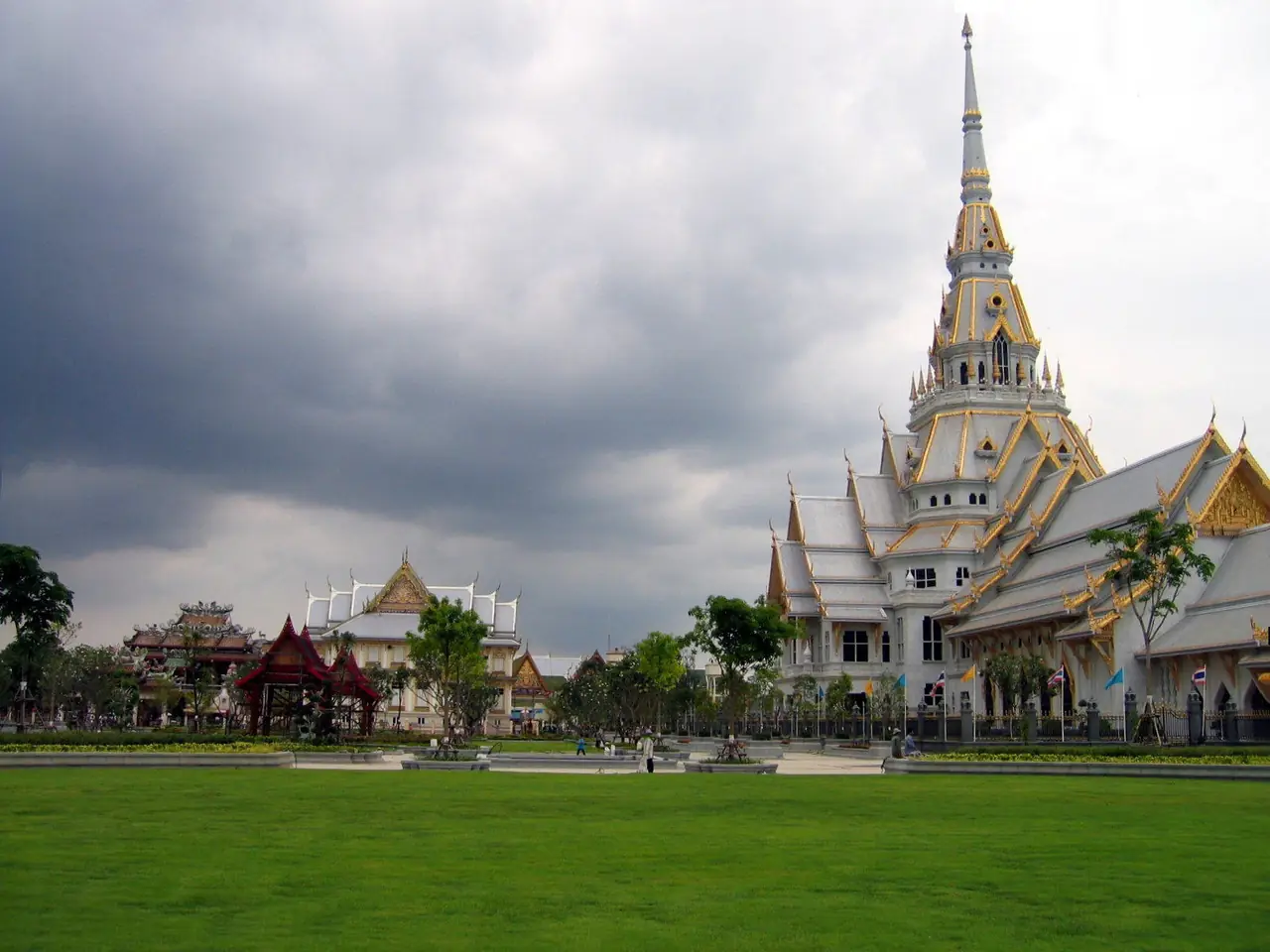 ภาพประกอบฉะเชิงเทรา