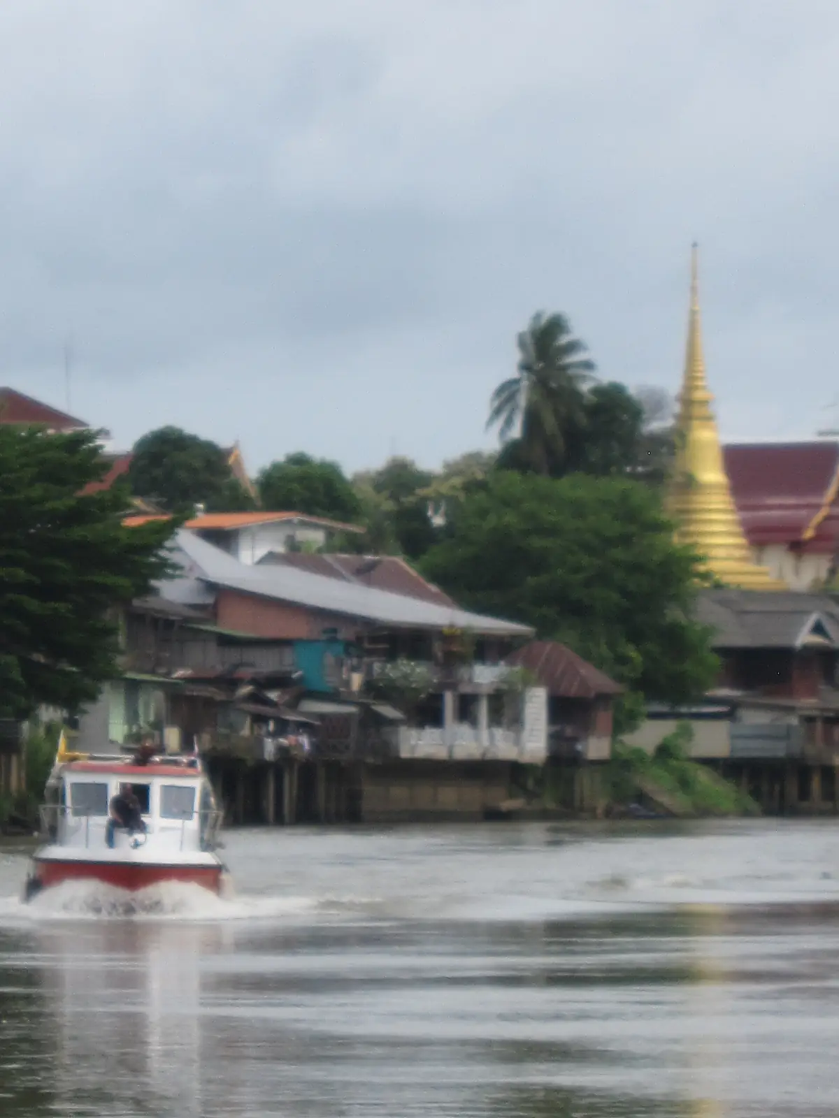 ภาพจันทบุรี: เที่ยวเมืองเก่าจันทบุรี ชุมชนริมน้ำ อาสนวิหาร ตลาดพลอย