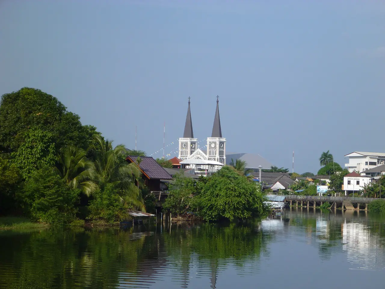 Photo of Chanthaburi: Eastern Thailand's gem and fruit province, with an old riverside town, waterfalls and quiet beaches