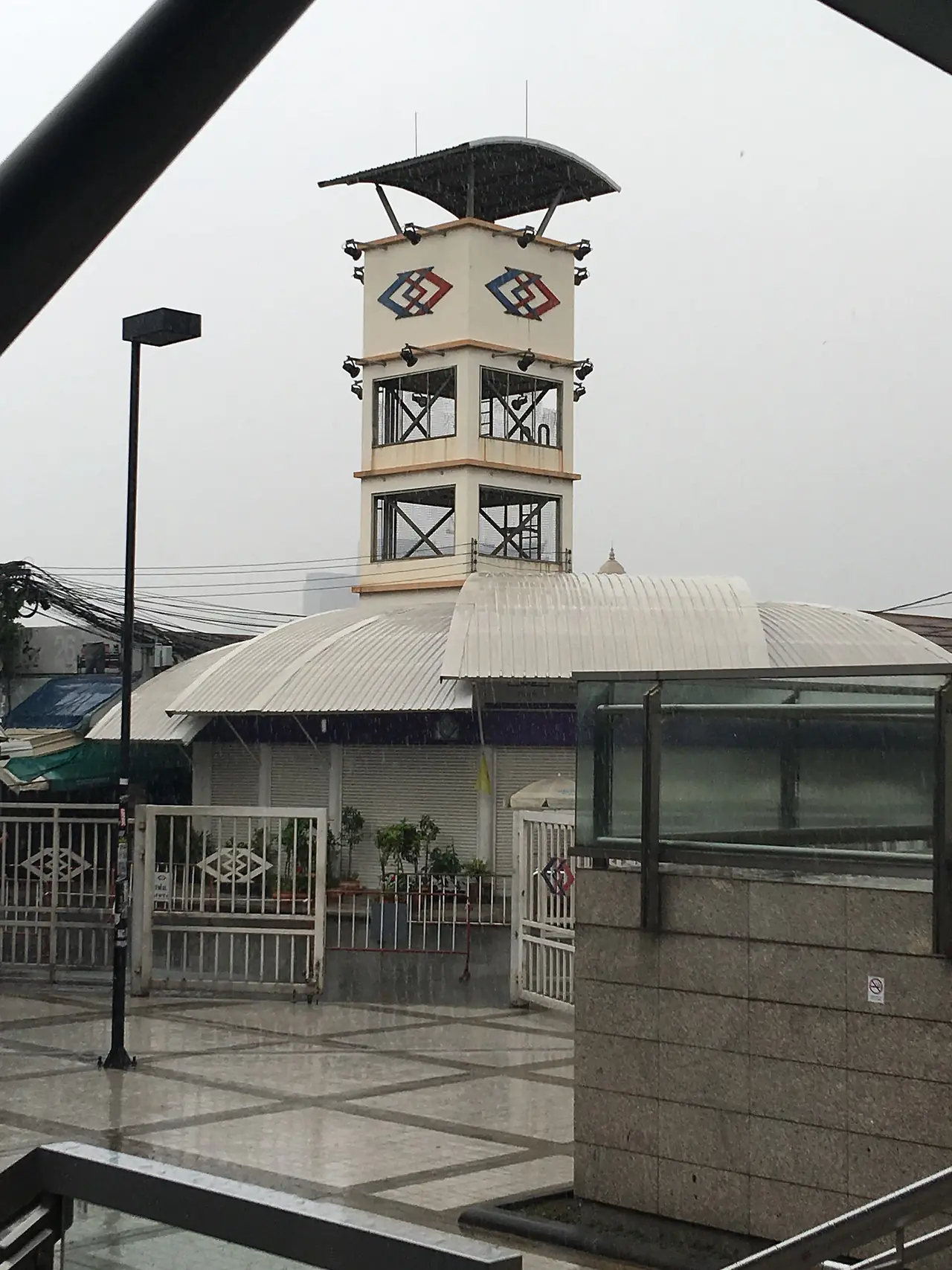 The MRT tower at Chatuchak Weekend Market, a landmark when you need to find your way
