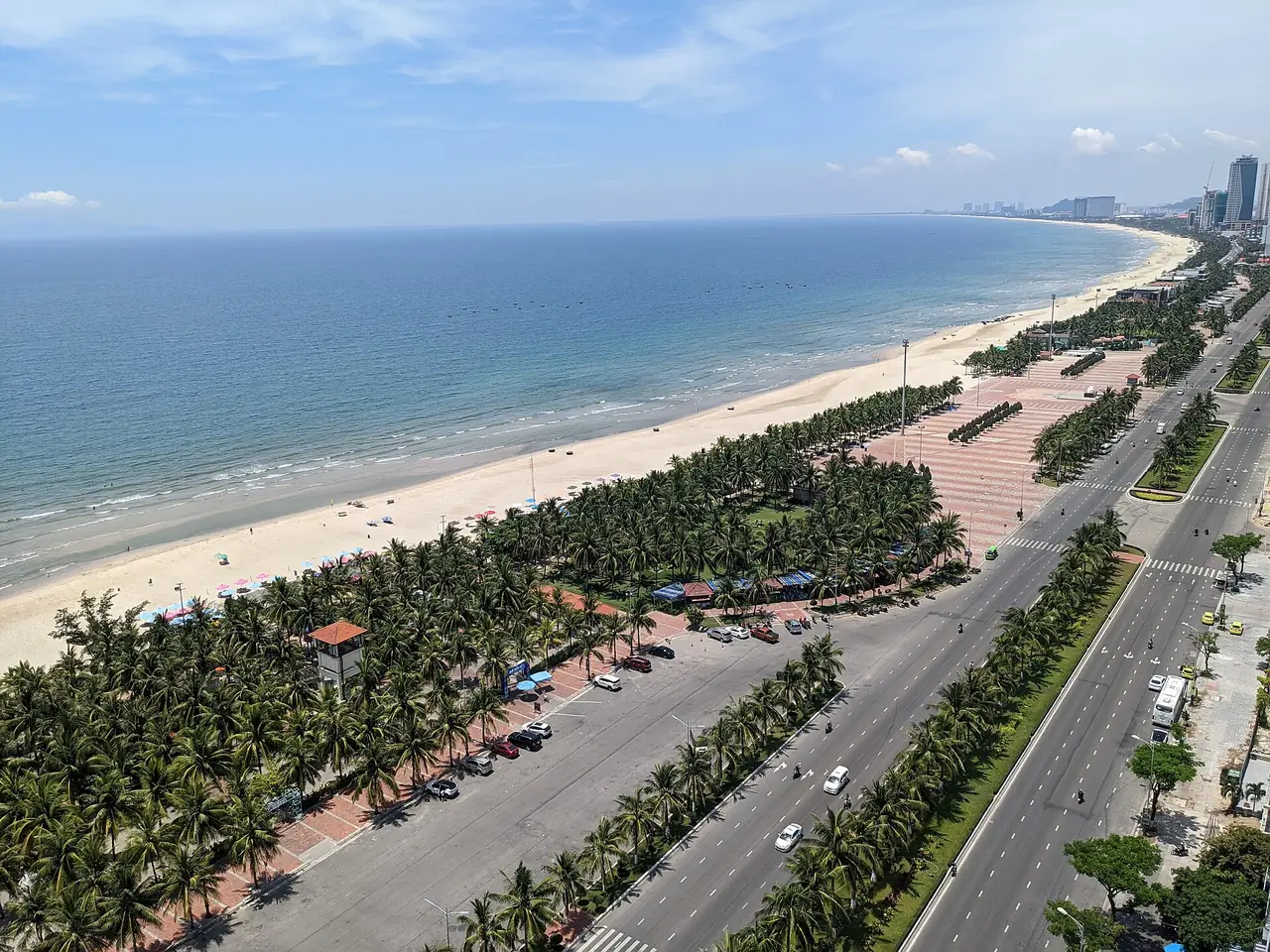 ภาพประกอบ เวียดนาม: เที่ยวดานัง 3 วัน หาดหมีเคว สะพานมังกร เขาหินอ่อน