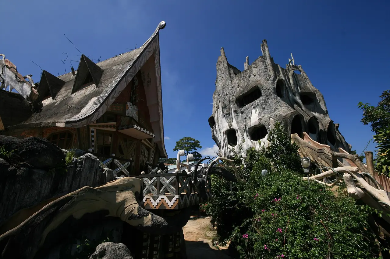 ภาพประกอบ เวียดนาม: Crazy House ดาลัด ค่าเข้า 80,000 ด่ง เวลาเปิด ที่อยู่ วิธีไป