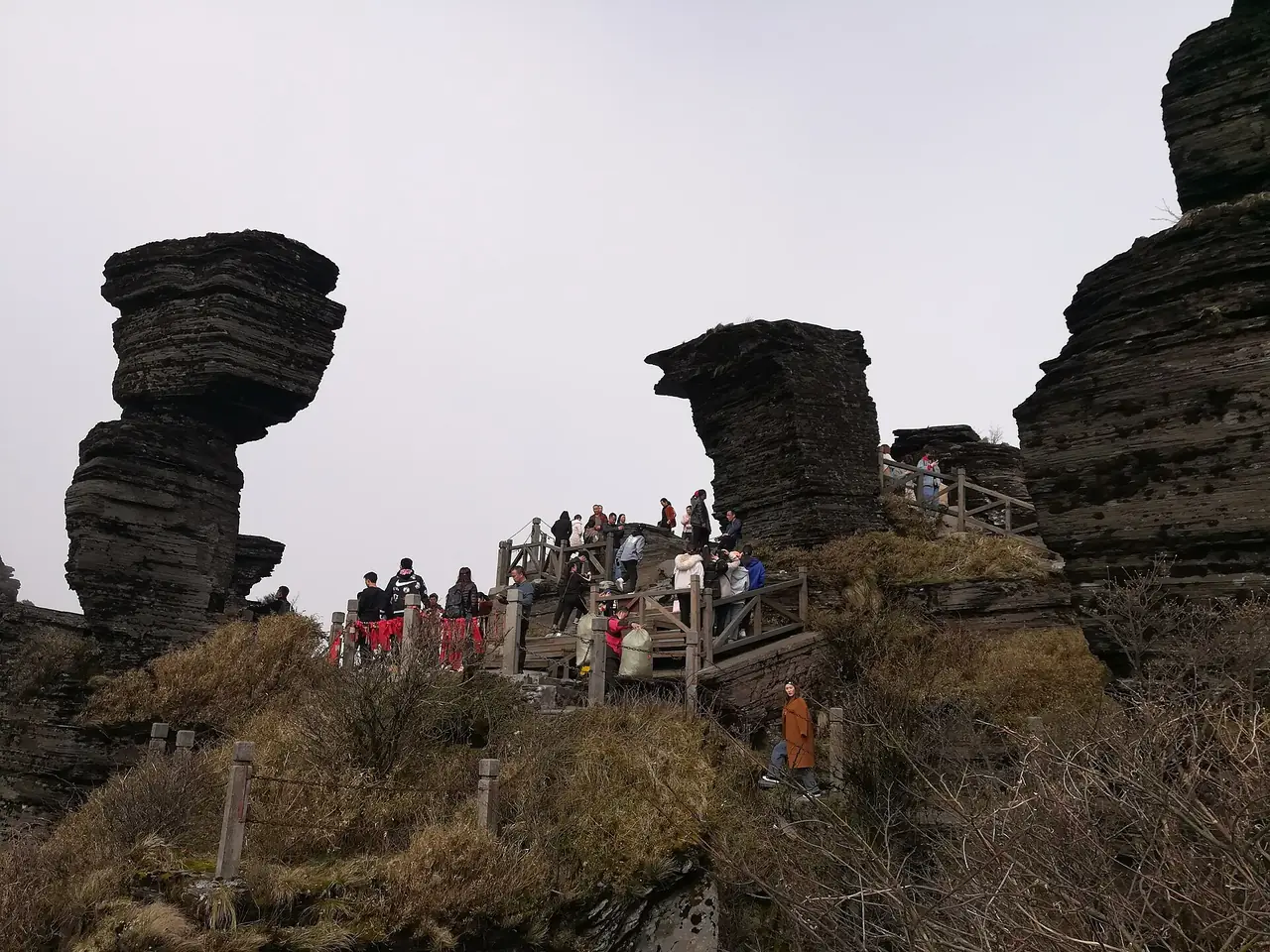หินเห็ด (Mushroom Rock) บนฟานจิ่งซาน ภาพถ่ายโดย Huangdan2060