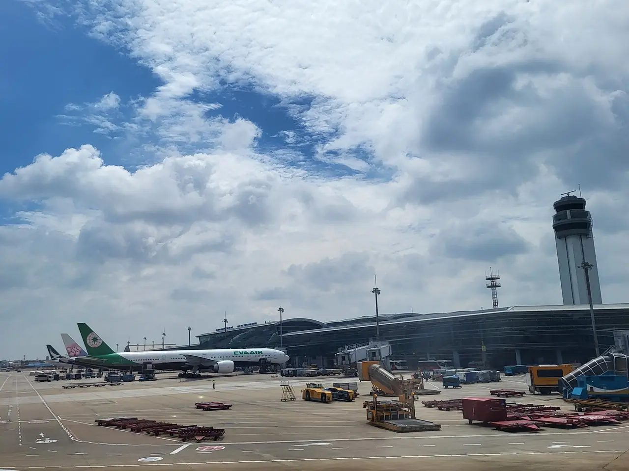 อาคารผู้โดยสารระหว่างประเทศ T2 ของสนามบินตานเซินเญิ้ต