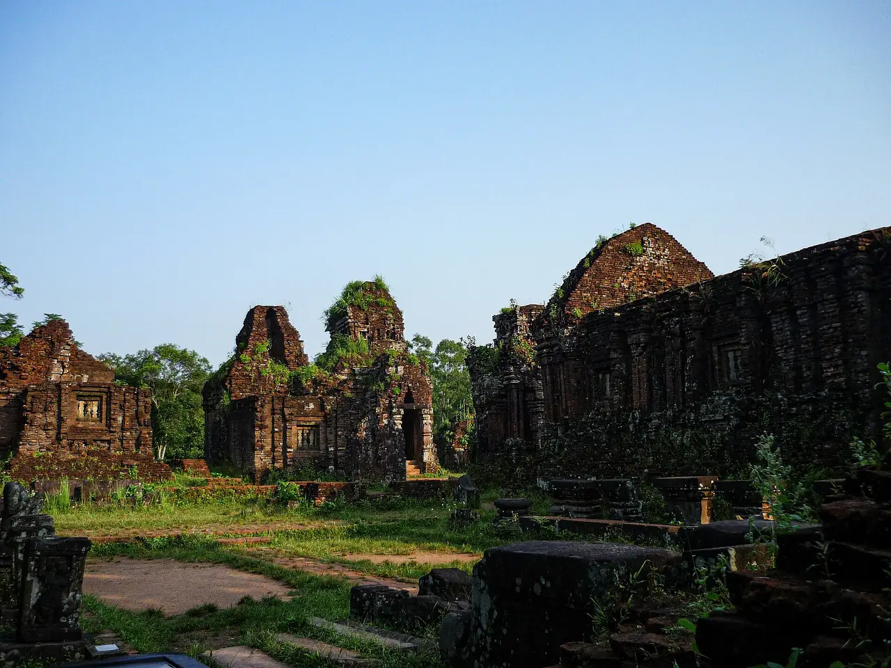 ภาพประกอบ เวียดนาม: หมีเซิน ฮอยอัน ค่าเข้า 150,000 ดอง เวลาเปิด วิธีไป