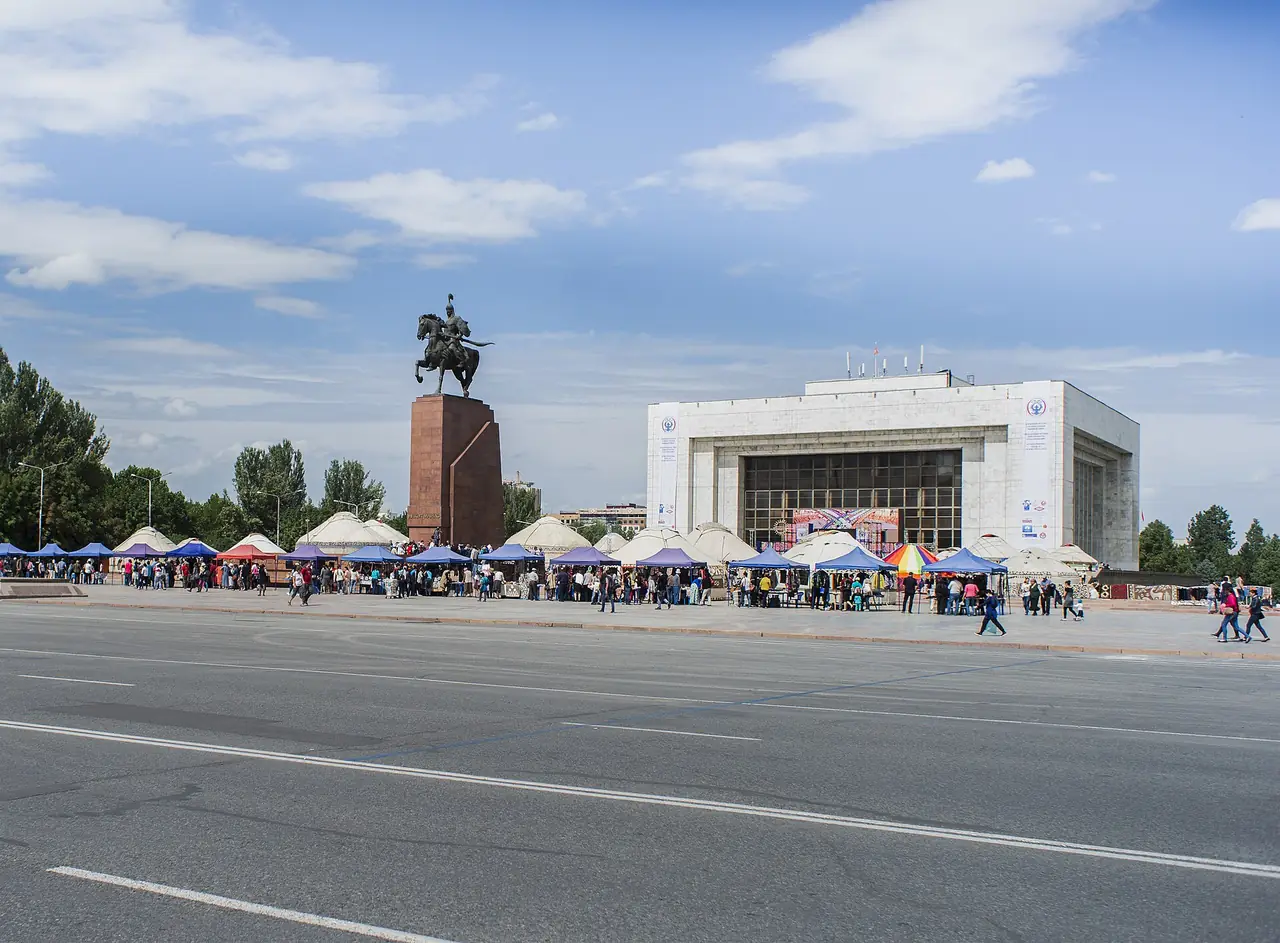 ภาพคีร์กีซสถาน: เที่ยวบิชเคก คีร์กีซสถาน 2569: จัตุรัส ตลาด พิพิธภัณฑ์