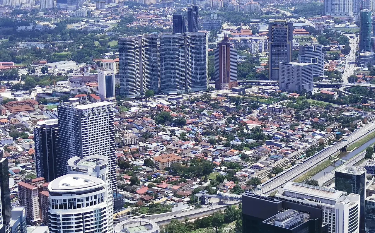 ย่านกัมปงบารูและตึกสูงโดยรอบ มองจากหอคอย KL
