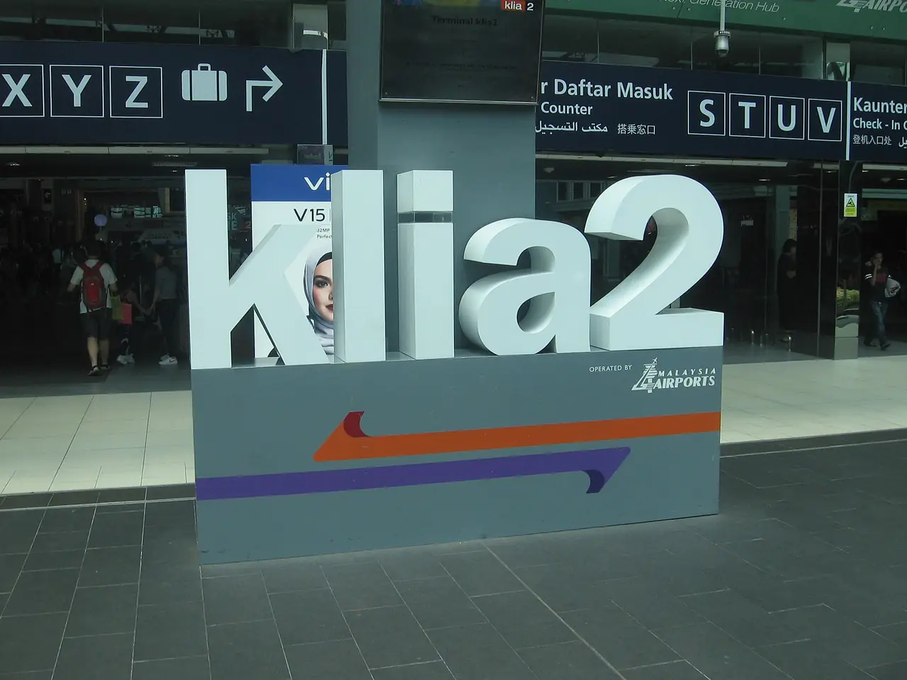 อาคารผู้โดยสาร KLIA Terminal 2 (เดิมเรียก KLIA2) ที่สายการบินต้นทุนต่ำใช้