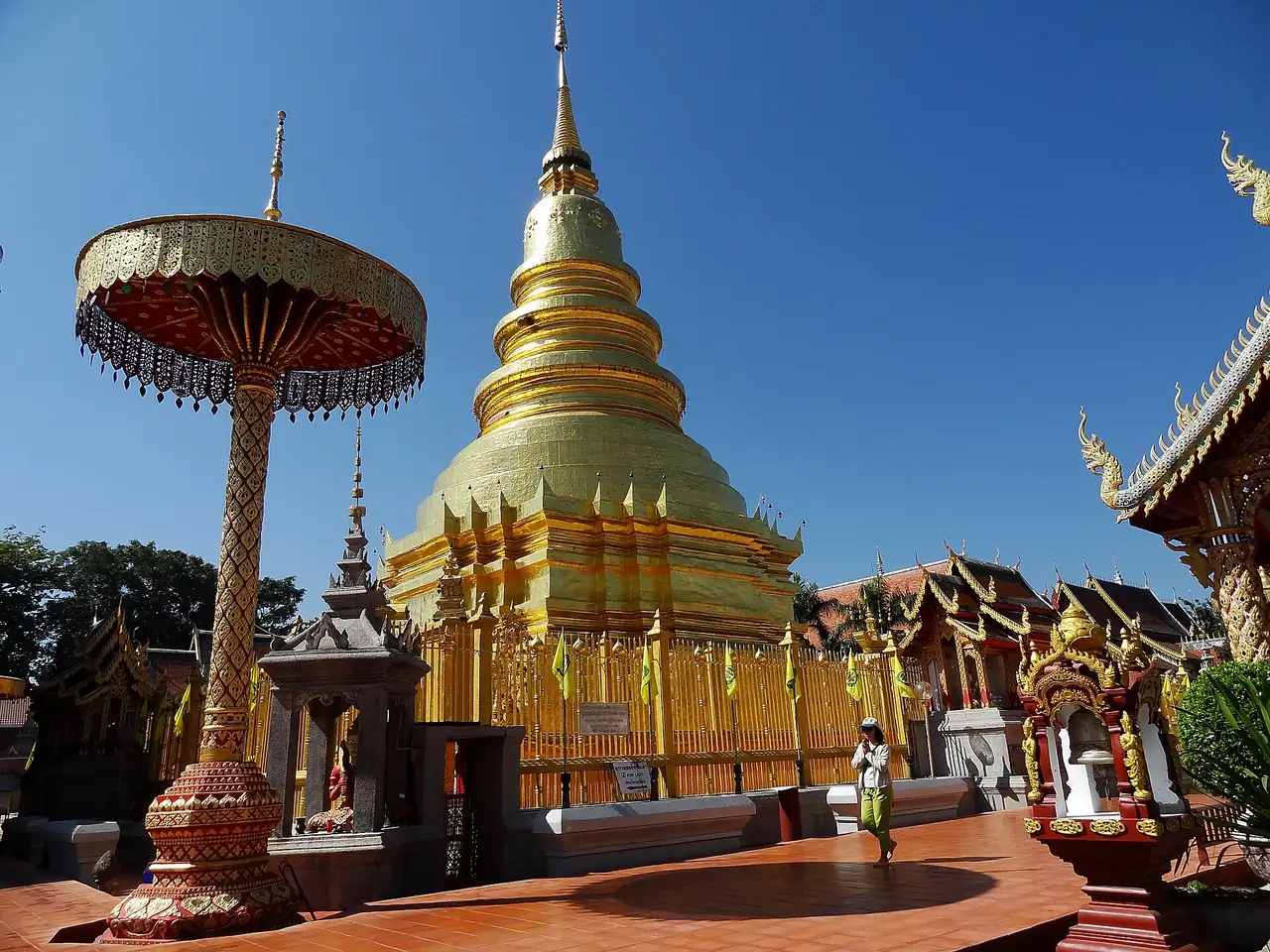 ภาพประกอบลำพูน