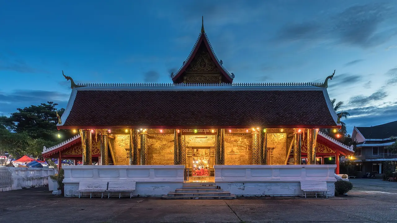ภาพประกอบ ลาว: วัดในหลวงพระบาง วัดใหม่ วัดวิสุนราช วัดอาฮาม ค่าเข้า