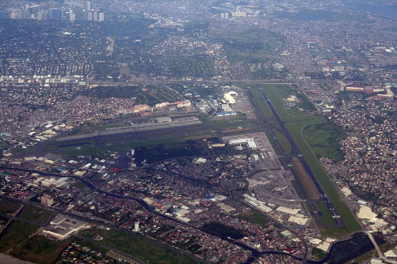 ภาพมุมสูงของสนามบิน NAIA ในมะนิลา (ภาพบรรยากาศ)