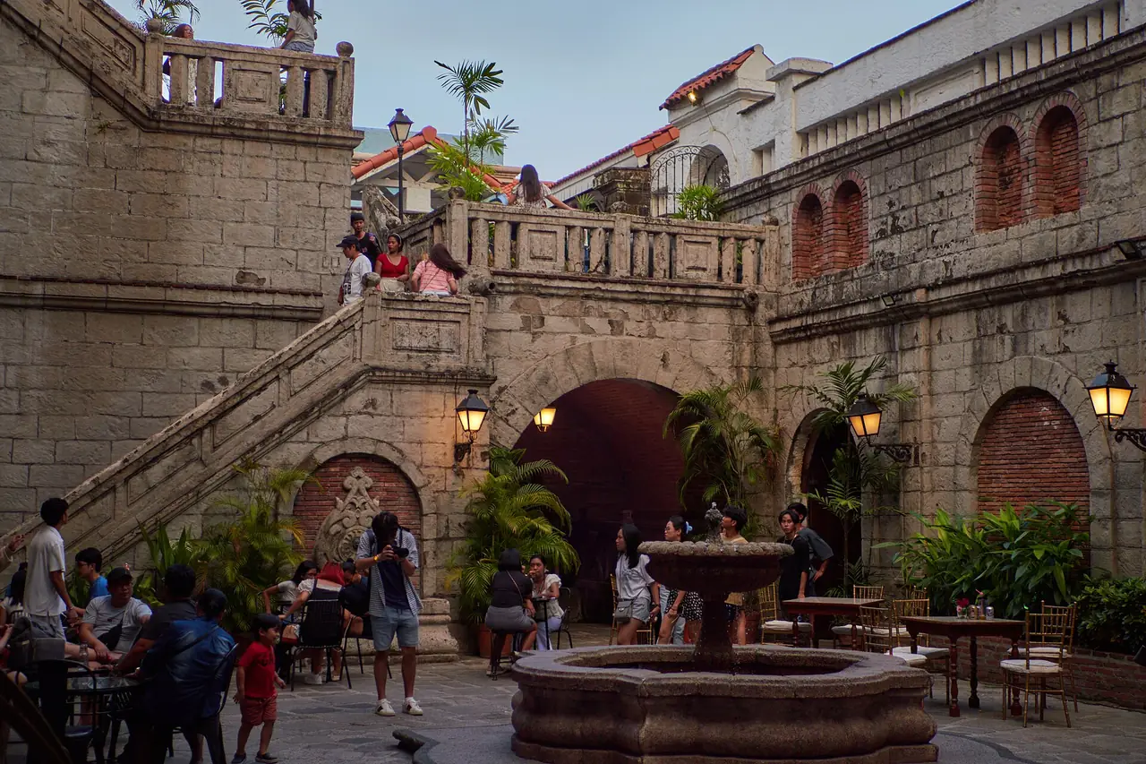 ลานภายใน Casa Manila พิพิธภัณฑ์บ้านสมัยสเปนใน Intramuros
