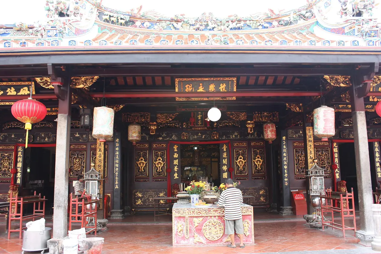 ศาลเจ้าหลักของวัดเฉิงหุนเต็ง (Cheng Hoon Teng) ที่ถนน Jalan Tokong