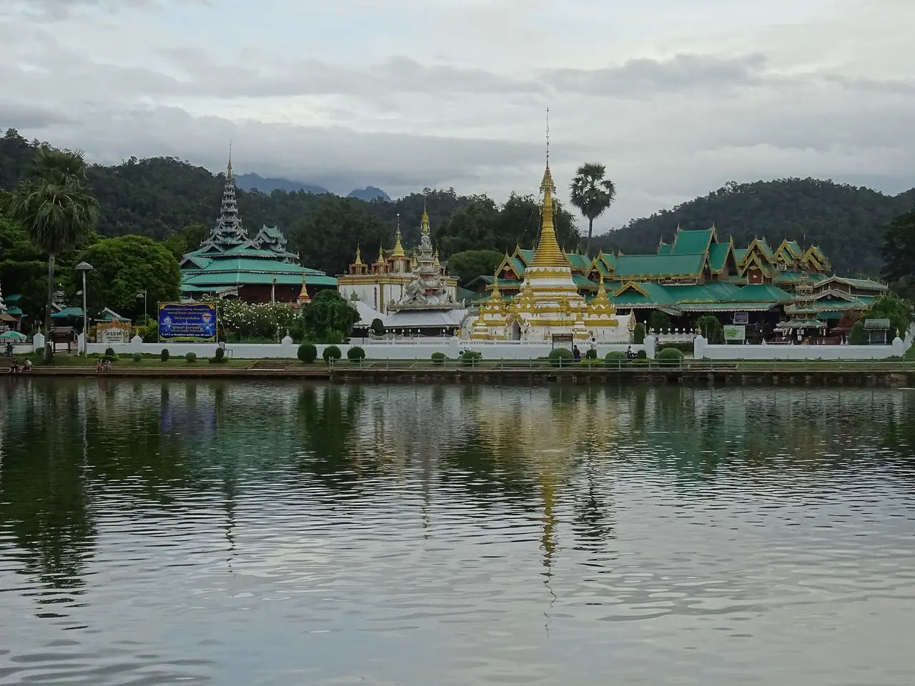 ภาพแม่ฮ่องสอน: จังหวัดภูเขาติดชายแดนเมียนมา ที่ต้องวางแผนเส้นทางและที่พักก่อนไป