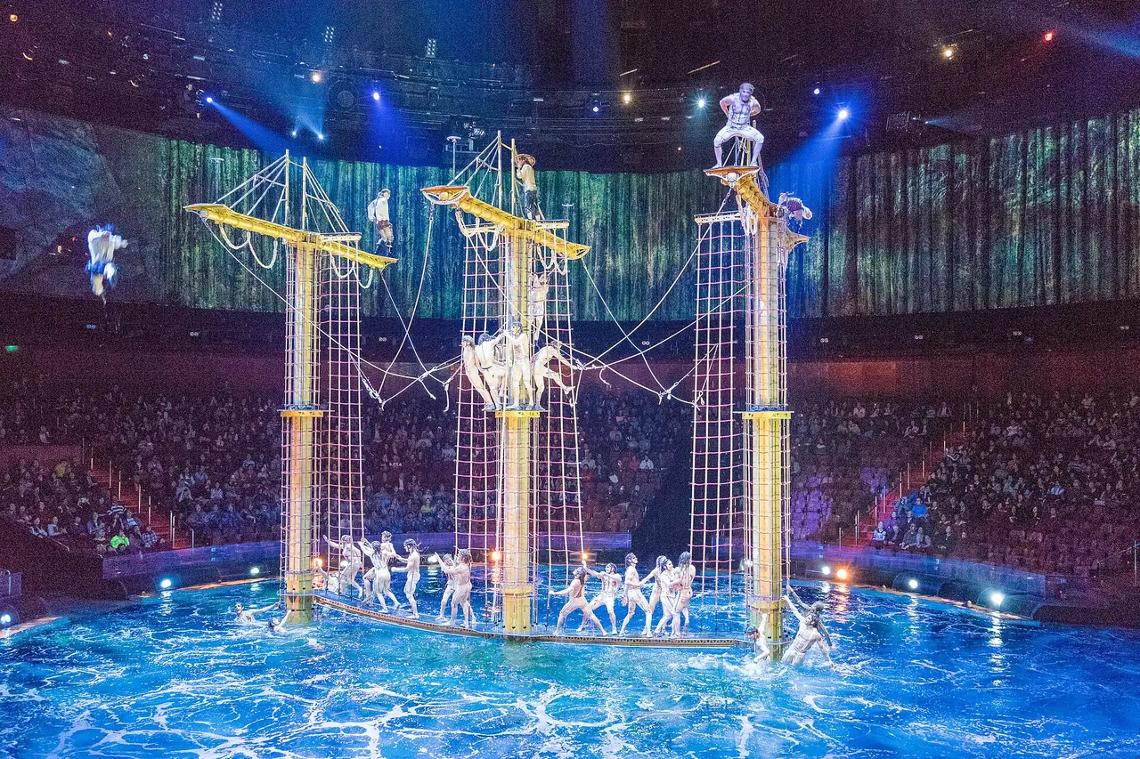 ภาพประกอบ มาเก๊า: House of Dancing Water มาเก๊า ตั๋ว MOP698 Studio City 2569