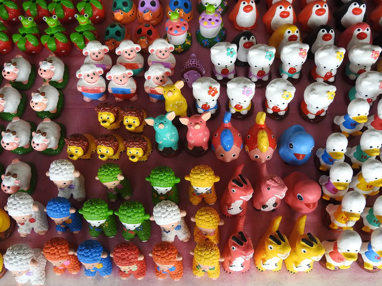 Colourful clay figures for sale at Dan Kwian, Chok Chai district