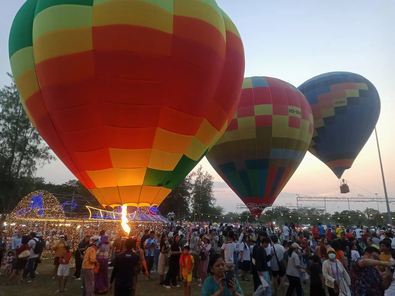 A hot air balloon festival at Bueng Boraphet, from the Commons file description, 2024