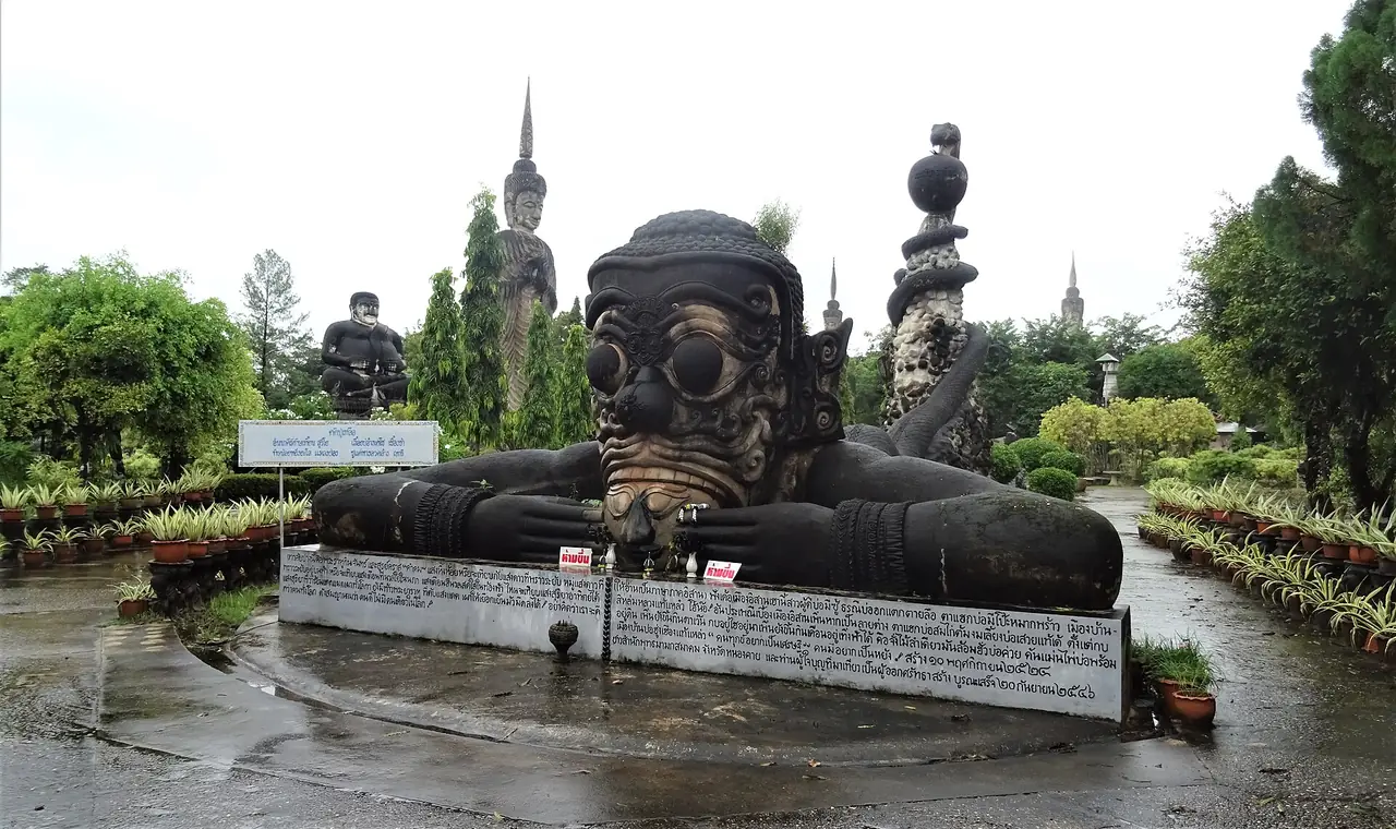 ภาพประกอบ หนองคาย: ศาลาแก้วกู่ หนองคาย ค่าเข้า เวลา วัดแขก เดินทางไปยังไง