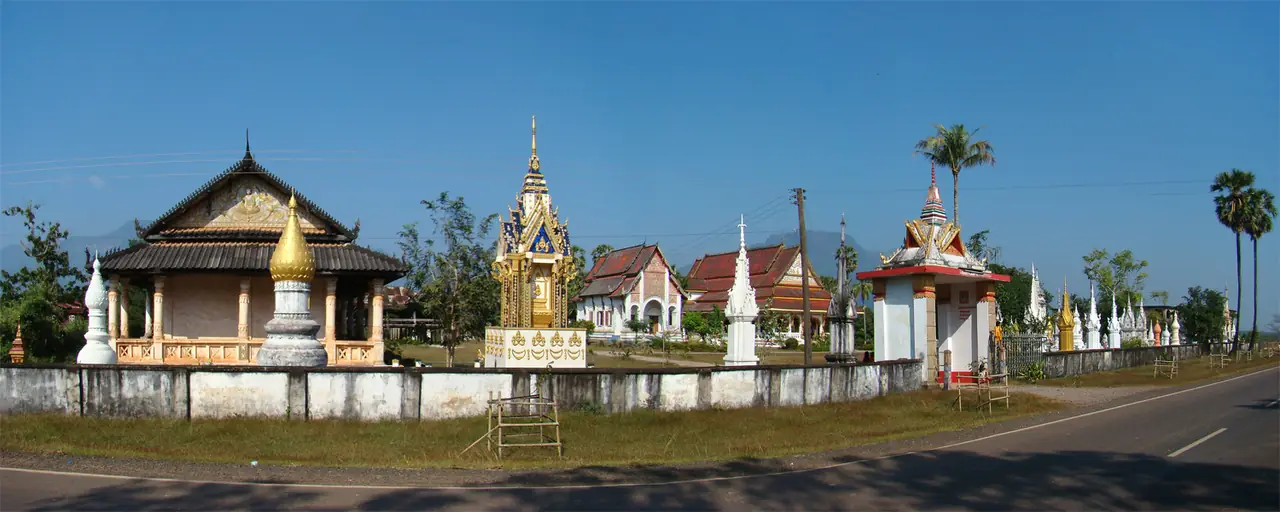 วัดทองในเมืองจำปาศักดิ์ (ภาพบรรยากาศ)