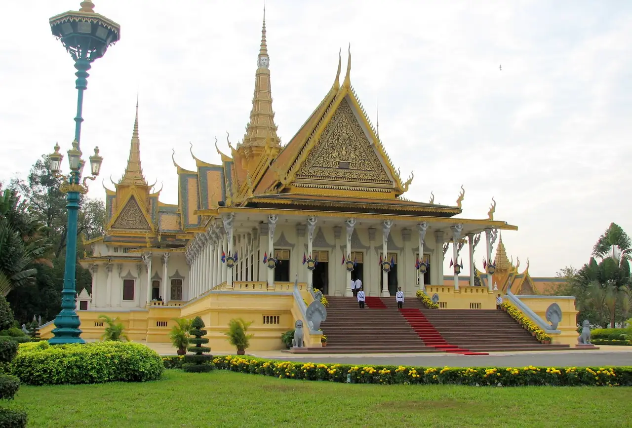 ภาพประกอบ กัมพูชา: เที่ยวพนมเปญ 2569 คู่มือคนไทย ค่าเข้า เวลาเปิด 2-3 วัน