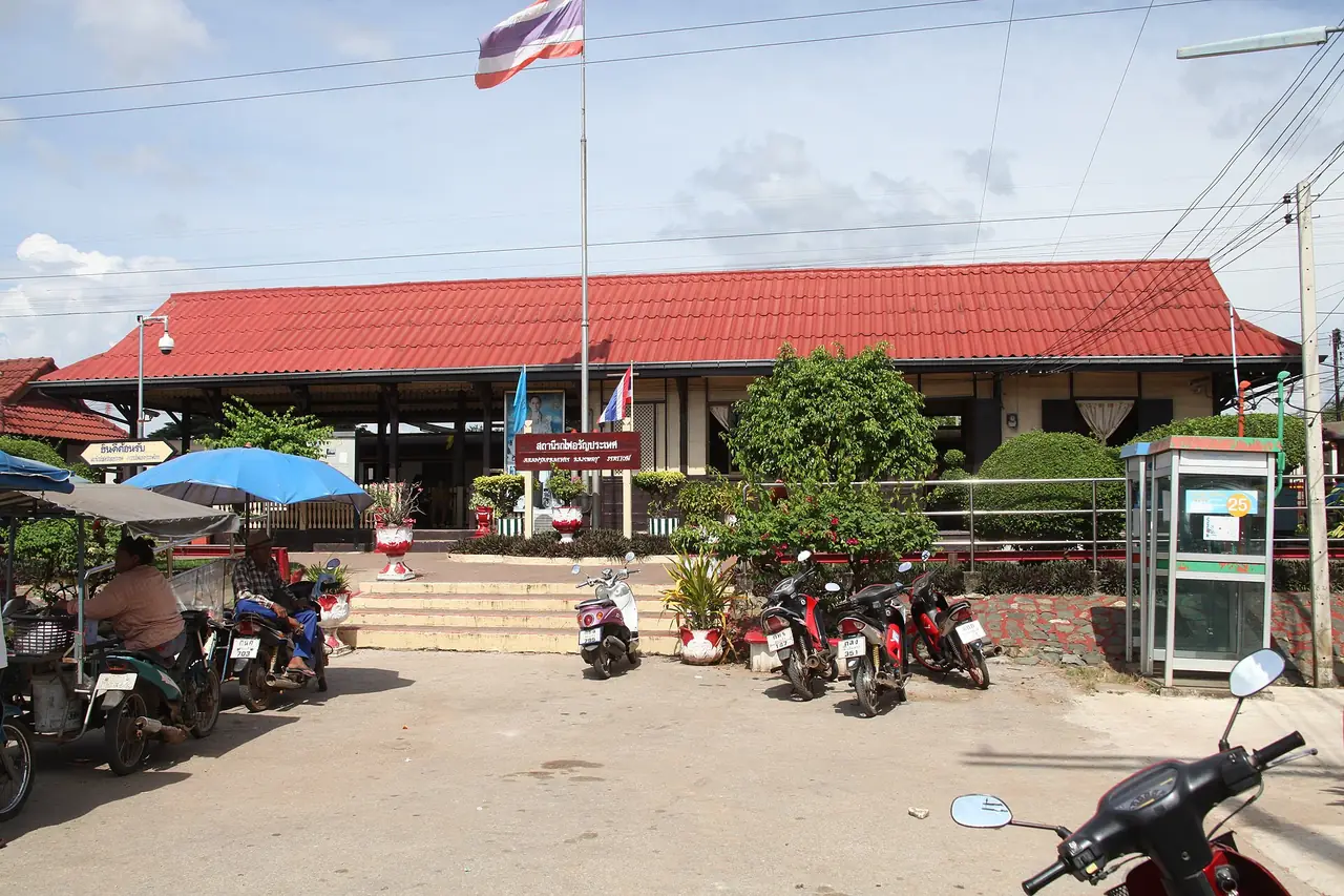 สถานีรถไฟอรัญประเทศ ปลายทางสายตะวันออกของกรุงเทพฯ