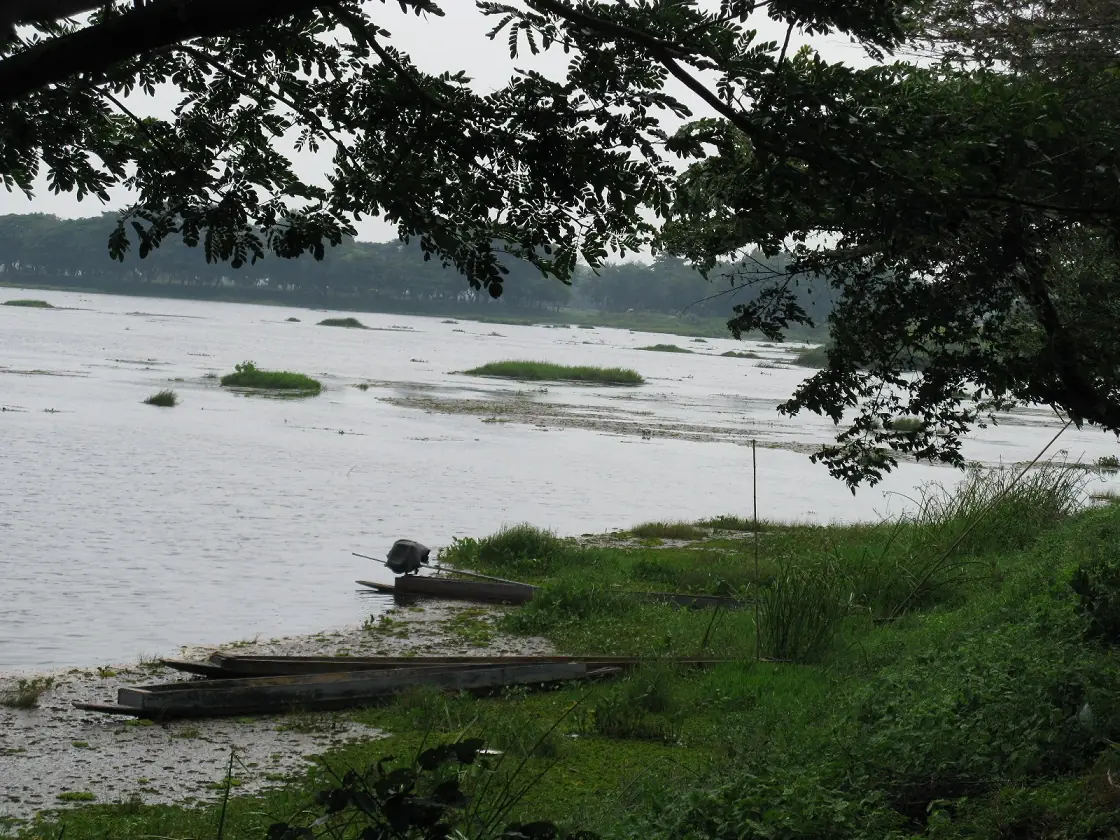 บ้านท่าแร่ สกลนคร ภาพของ nakhon100 จาก Wikimedia Commons ใบอนุญาต CC BY 2.0 Commons ระบุเพียงชื่อภาพว่า Ban Tharae