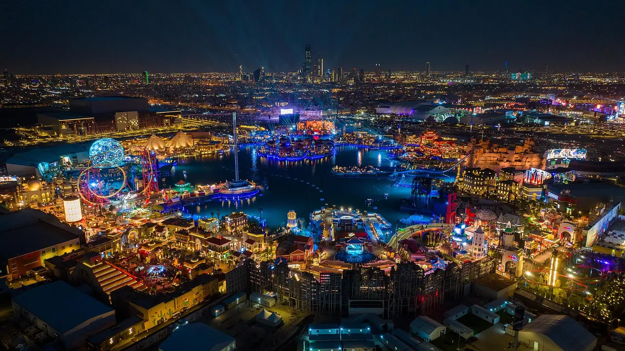 พื้นที่ Boulevard World ในริยาด ปี 2566 ภาพ Saudi Press Agency จาก Wikimedia Commons สัญญา CC BY-SA 4.0
