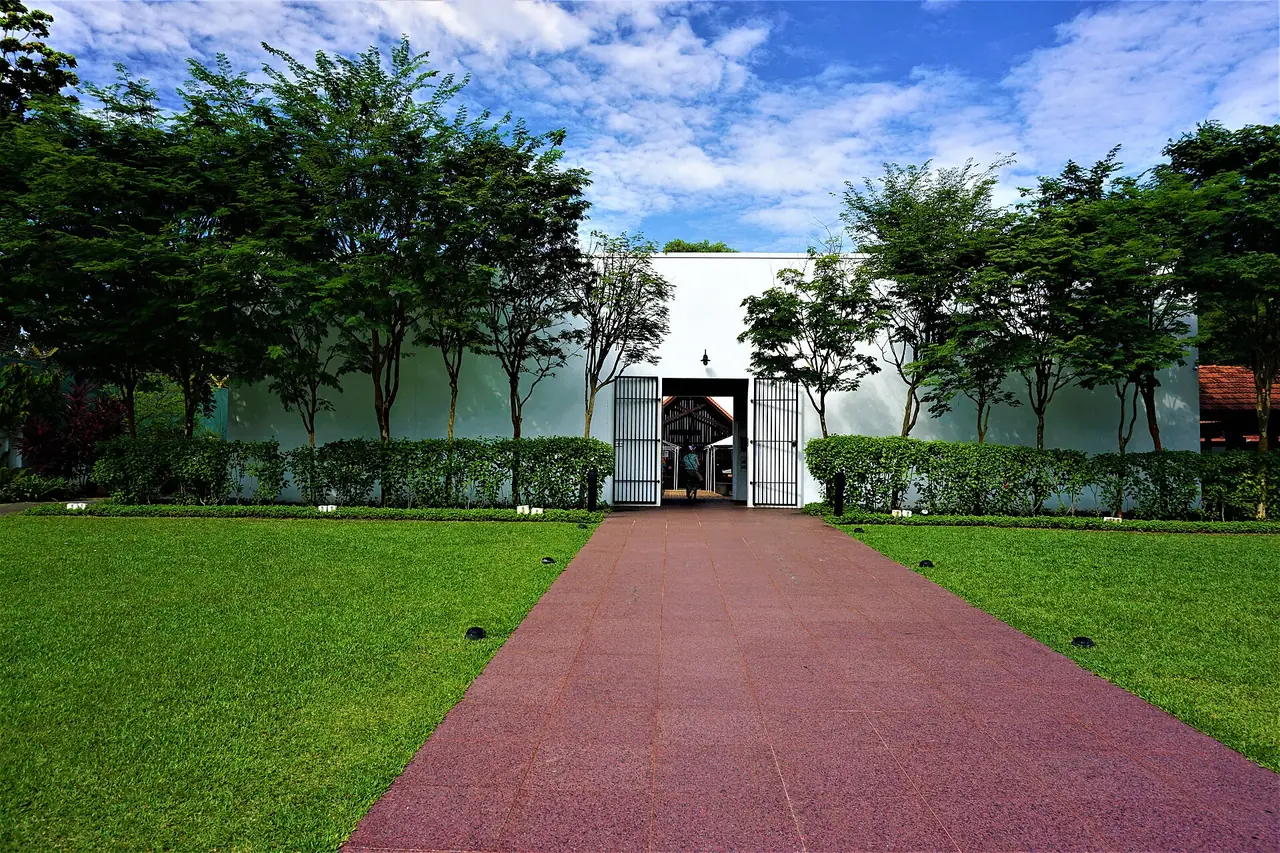 ด้านนอก Changi Museum ภาพจาก Wikimedia Commons ผู้ถ่าย Joyofmuseums สัญญา CC BY-SA 4.0