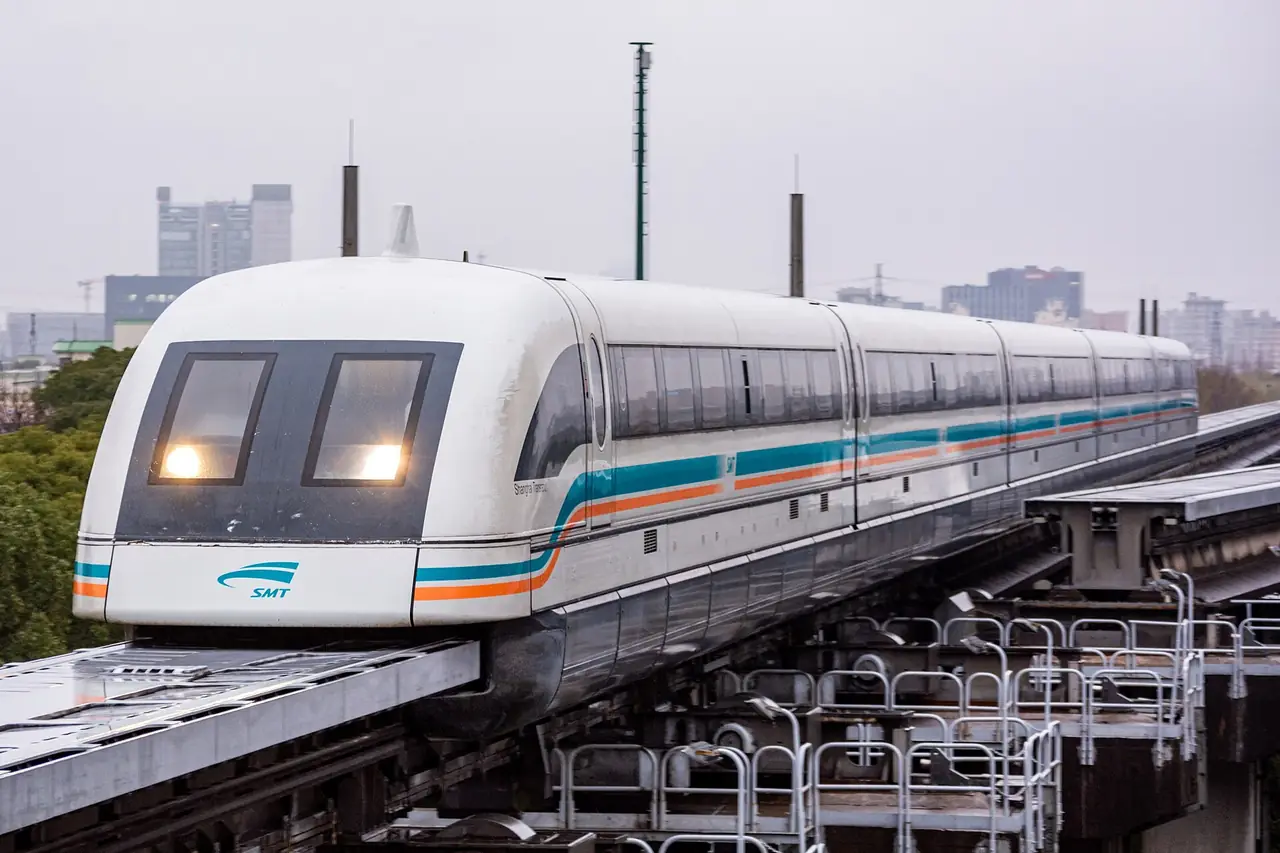 ภาพประกอบ จีน: รถไฟแม็กเลฟเซี่ยงไฮ้ ราคา 50 หยวน 8 นาที ผู่ตงเข้าเมือง 2569