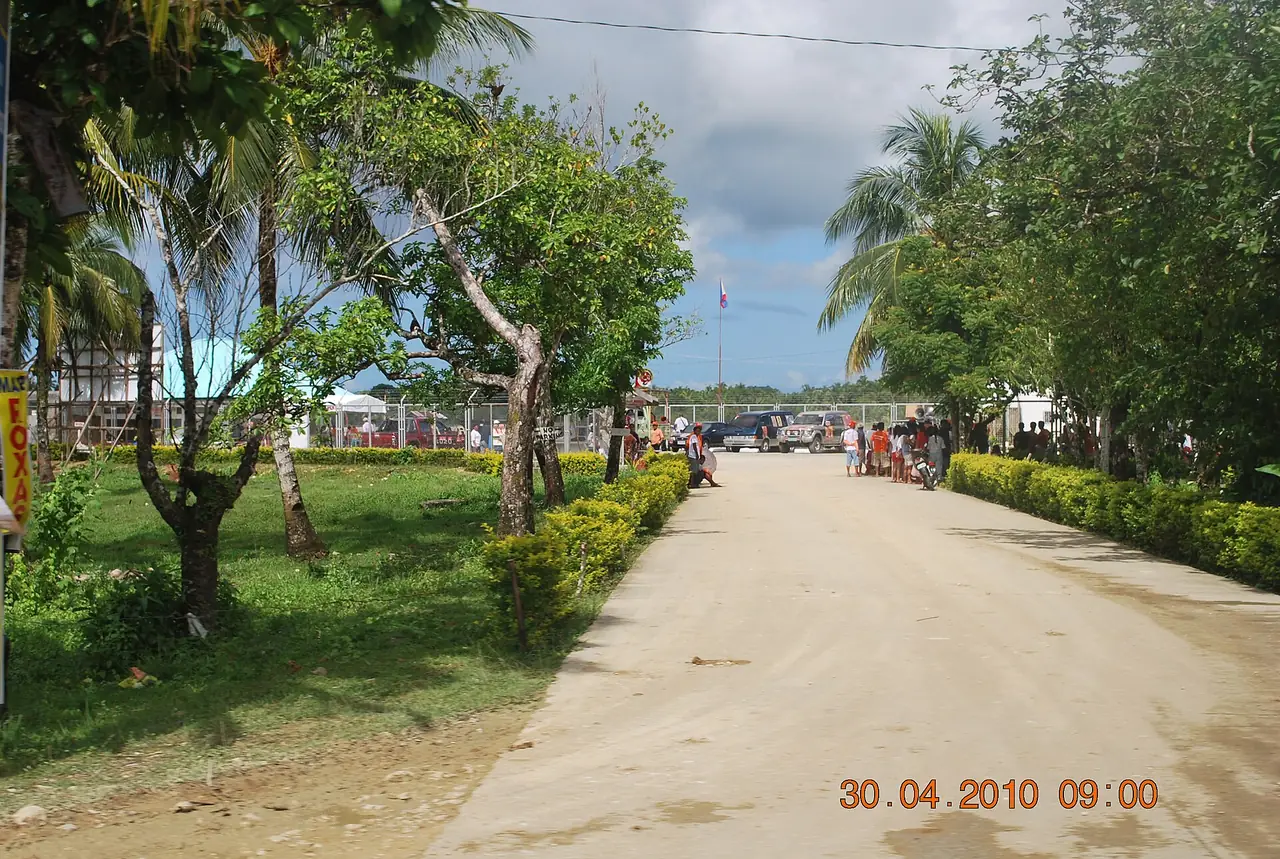 สนามบินซายัก (IAO) ในเทศบาลเดลคาร์เมน