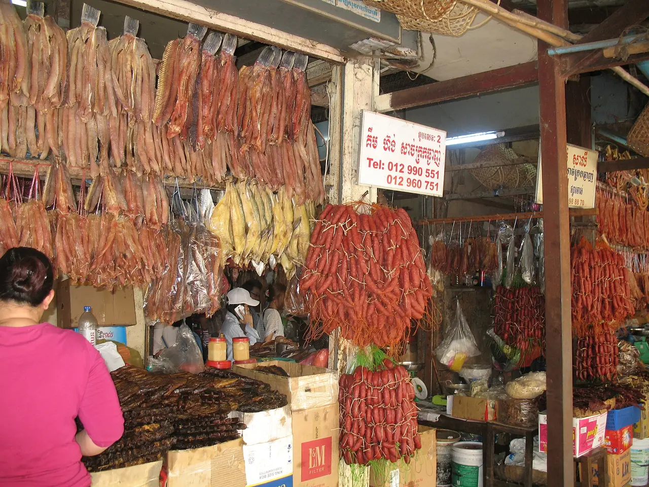 ร้านในตลาดเก่า (Psah Chas)