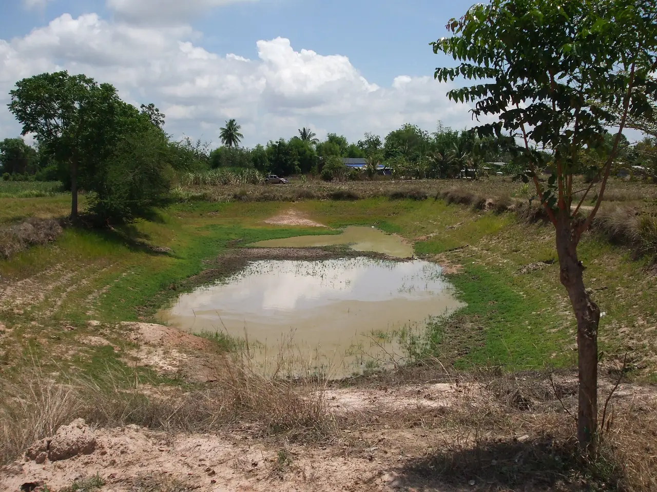 ทิวทัศน์อำเภอด่านช้าง ภาพของ thanongsak1851 จาก Wikimedia Commons ใบอนุญาต CC BY-SA 3.0