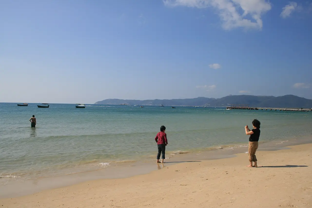 Photo for China: Sanya Travel Guide: Hainan Visa-Free Entry, Bays, Duty Free