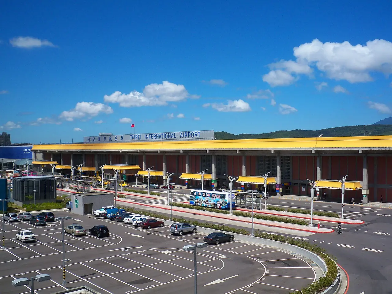 อาคารผู้โดยสารสนามบินซงซานในไทเป