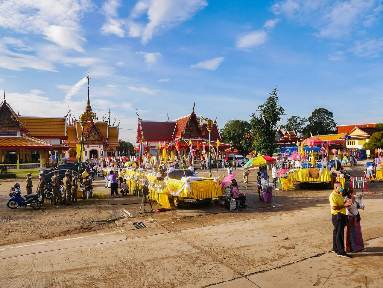 วัดสังกัสรัตนคีรี อำเภอเมืองอุทัยธานี ภาพของ กสิณธร ราชโอรส จาก Wikimedia Commons ใบอนุญาต CC BY-SA 4.0