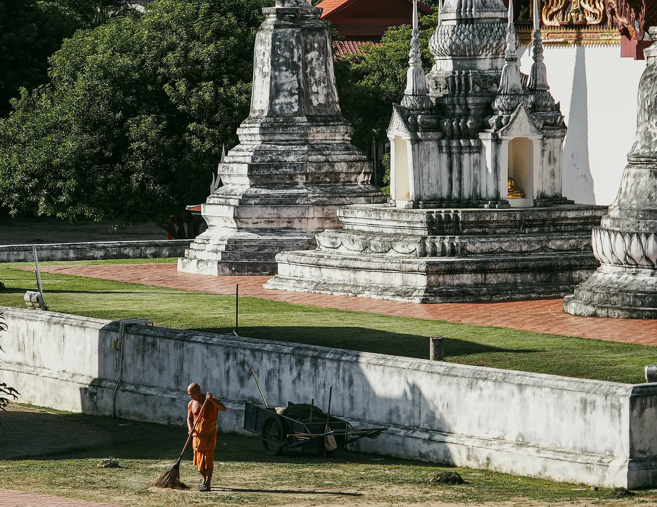 วัดอุโปสถาราม อุทัยธานี ภาพของ Athichitra จาก Wikimedia Commons ใบอนุญาต CC BY-SA 4.0