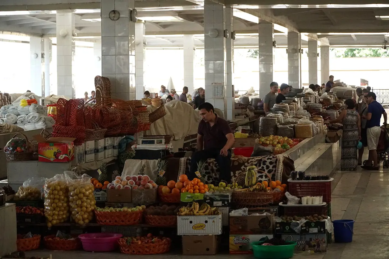 ตลาดสียับ ซามาร์คันด์ ภาพถ่ายจาก Wikimedia Commons