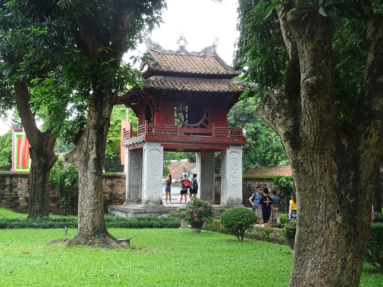 ภาพเวียดนาม: วัดวรรณกรรม สุสานโฮจิมินห์ ฮานอย 2569 ค่าเข้า เวลา กฎแต่งกาย