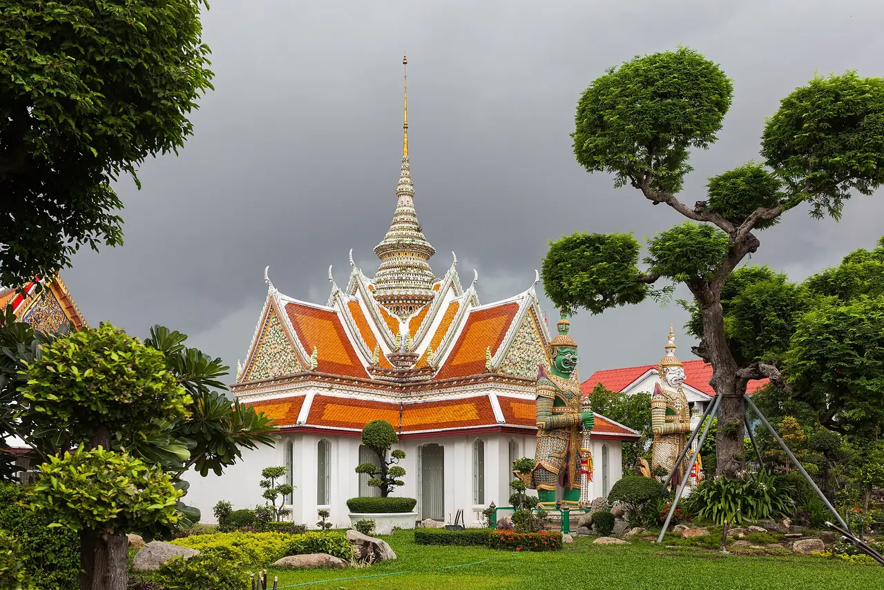 Photo for Bangkok: Wat Arun Bangkok: Hours, Fee, Ferry and Dress Code