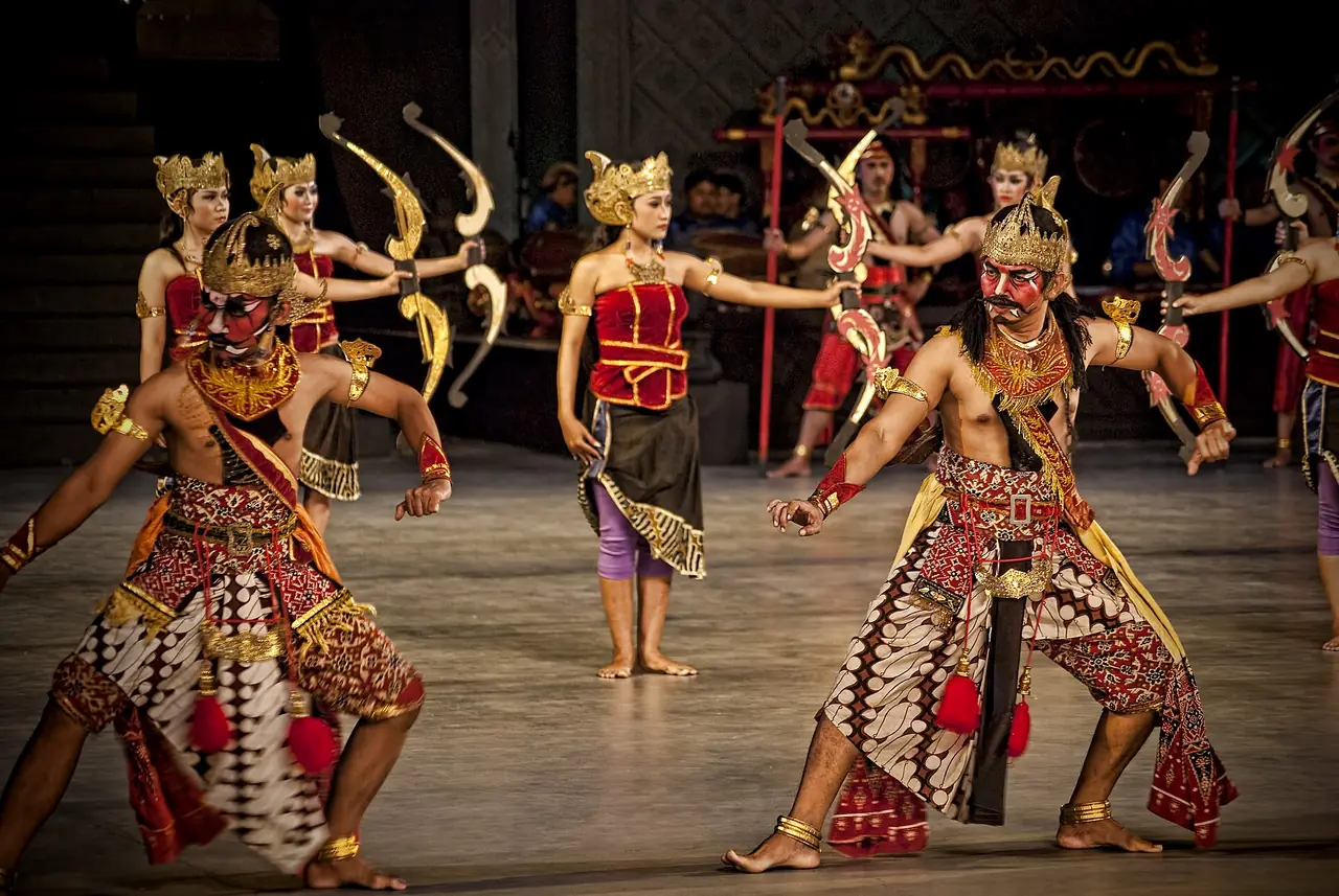 การแสดงรามายณะบัลเลต์บนเวทีกลางแจ้งที่ปรัมบานัน (ภาพบรรยากาศ)